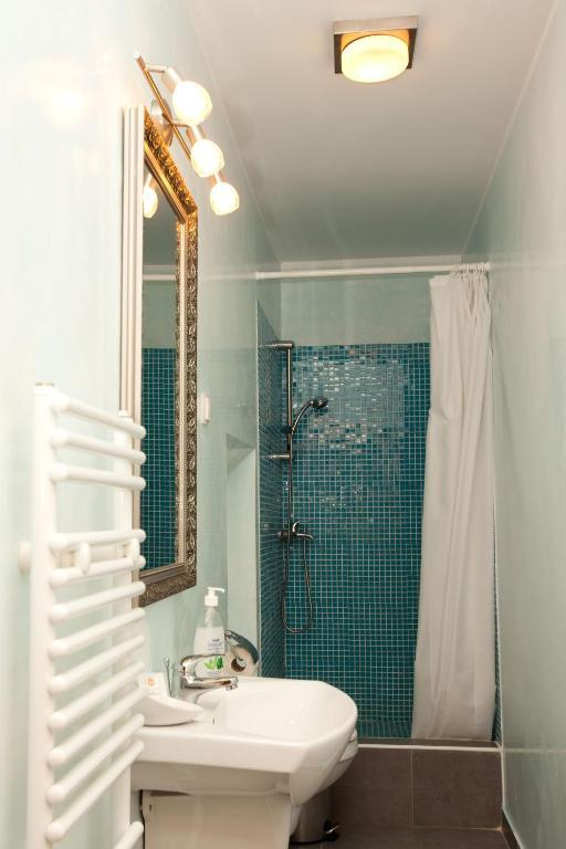 Pension Dinu Residence Timisoara Phòng bức ảnh