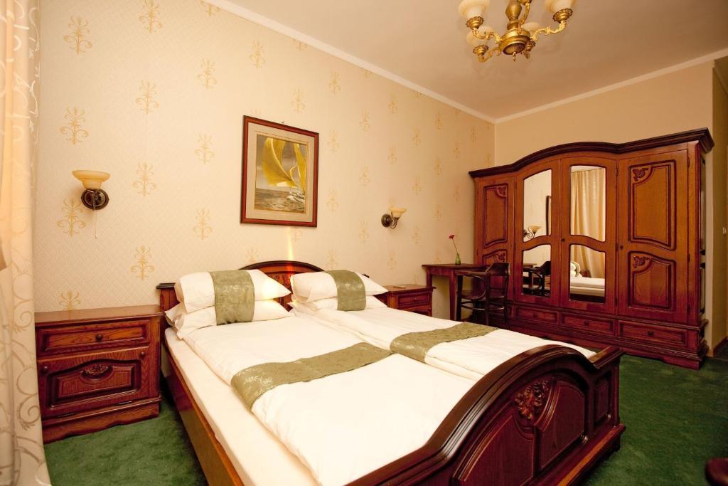 Pension Dinu Residence Timisoara Phòng bức ảnh